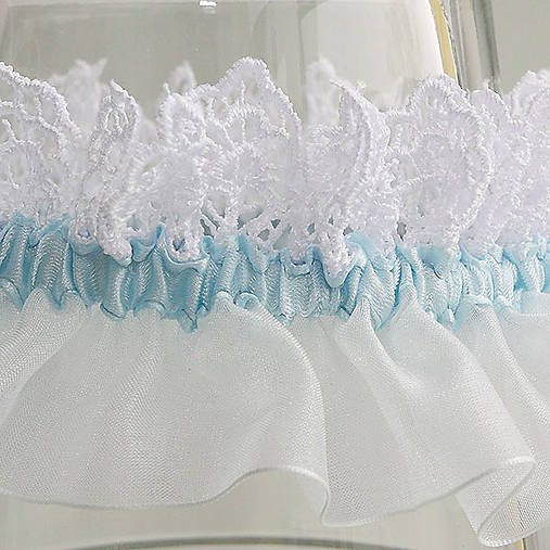 Bielo modrý svadobný podväzok