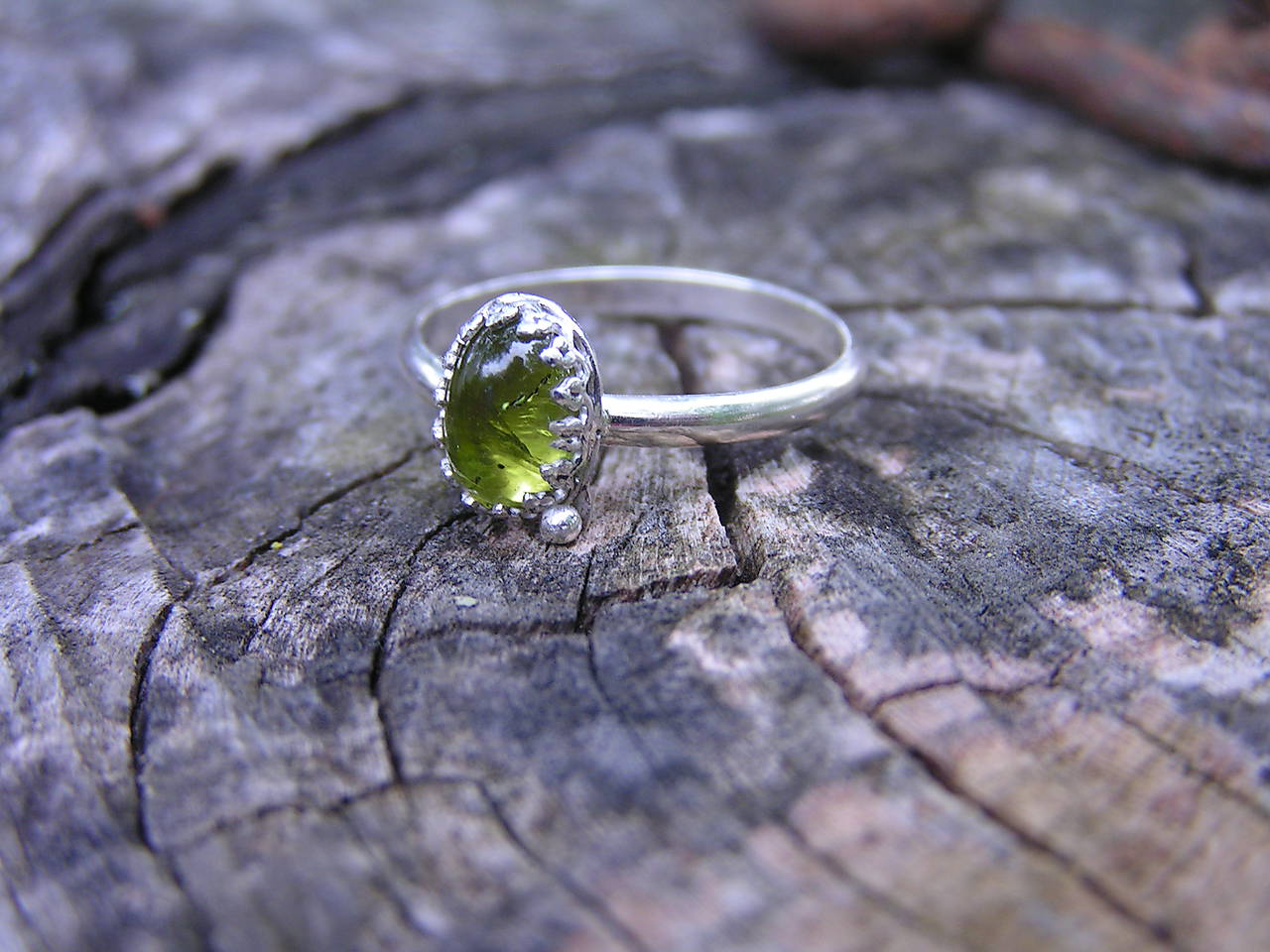 Strieborny prsteň Ag 925 Olivín