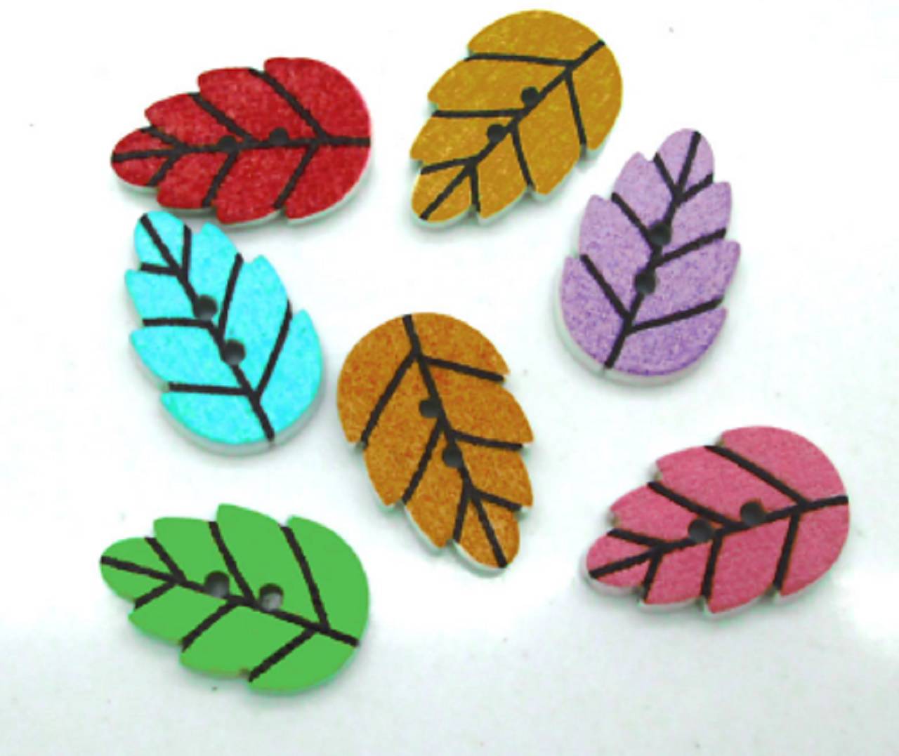 G104 Gombík drevený LIST 2,1 x 1,8 cm