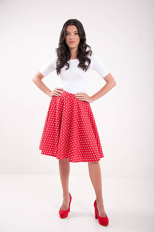 Kruhová bodkovaná retro sukňa Chic&lovely