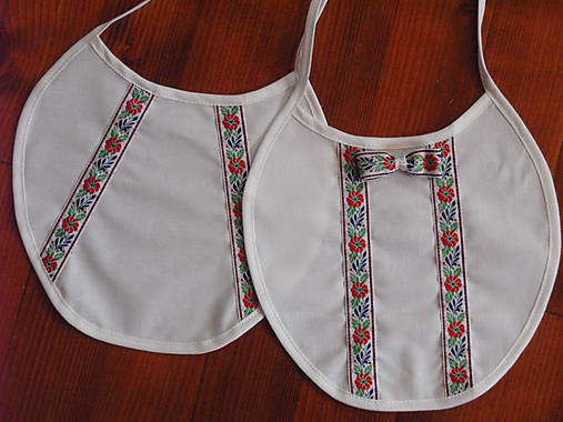 Iné doplnky - Č. 20 Folklorne podbradníky s bielou folk stuhou - 9635829_
