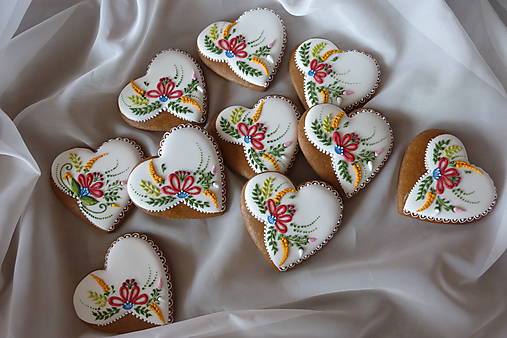 Dekorácie - Srdiečko s folklórnym motívom - 9638749_