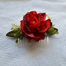 Ozdoby do vlasov - Hrebienok- červený kvet - 9650971_