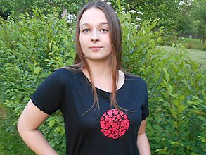 Topy, tričká, tielka - red flowers on black - 9663872_