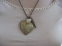Náhrdelníky - otvárací medailón srdce-náhrdelník - 9670957_