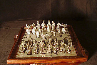 Sochy - Šachové figúry sv. Jiří (Patinované (cín + cín s patinou)) - 9695091_