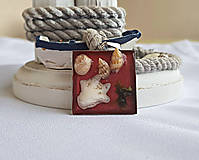 Náhrdelníky - Živicový náhrdelník s mušľami a kamienkami, bordový - 9695055_