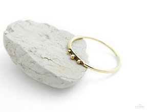 Prstene - 585/1000 zlatý decentný prsteň (žlté zlato) - 9698418_