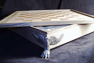 Iné - Šachový box - okrídlené levie laby - 9702296_