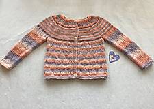 Detské oblečenie - Dievčenský sveter - 9730376_