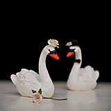 Dekorácie - Svadobné labute - figúrky na svadobnú tortu - 9736919_