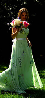 Šaty - Ručne maľované romantické svadobné šaty "on a green meadow" - 9747898_