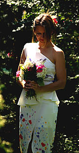 Šaty - Ručne maľované nežné svadobné šaty "meadow midi" - 9748694_