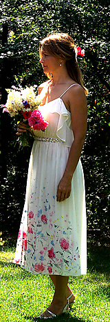 Šaty - Ručne maľované nežné svadobné šaty "meadow midi" - 9749344_