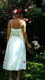 Šaty - Ručne maľované nežné svadobné šaty "meadow midi" - 9749350_