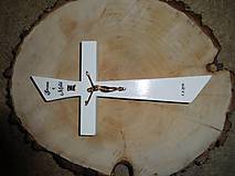 Dekorácie - svadobný drevený kríž so zlatým korpusom 2/ krížik - 9755109_