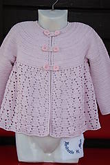 Detské oblečenie - Háčkovaný dievčenský kabátik - 9764110_