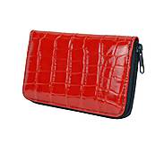 Peňaženky - Dámska kožená peňaženka z červenej lakovanej kože - 9775510_