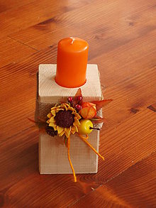 Svietidlá - Drevený jesenný svietnik s jutou a slnečnicou a sviečkou 12cm - 9784458_