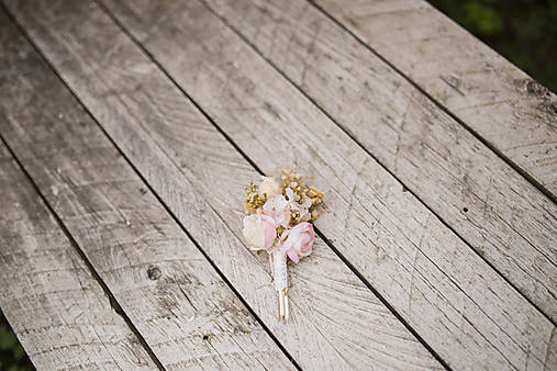 Pierko pre ženícha "vánok na duši"