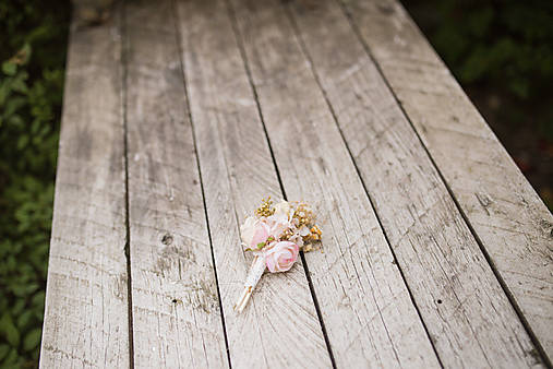 Pierko pre ženícha "vánok na duši"