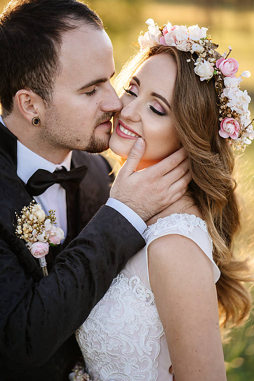 Pierko pre ženícha "vánok na duši"