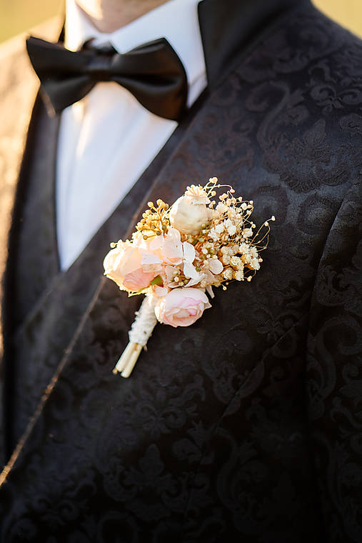 Pierko pre ženícha "vánok na duši"