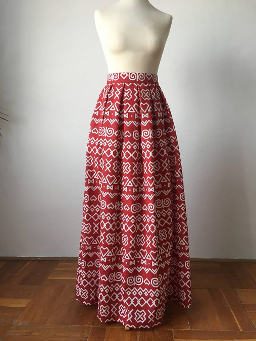 červená folk sukňa Čičmany dlhá