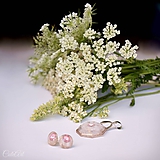 Sady šperkov - Motýľ a rosa - sada prívesku a náušníc v darčekovej krabičke - 9810536_