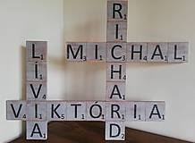 Tabuľky - Scrabble -  drevené  písmenká na stenu II - 9837522_