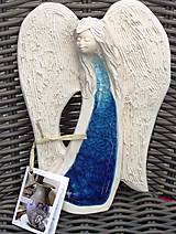 Dekorácie - Keramický modrý anjel - 9835776_