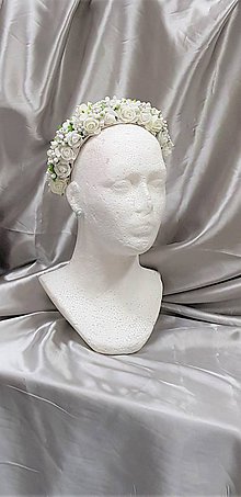 Ozdoby do vlasov - Biela kvetinová svadobná čelenka - 9839960_