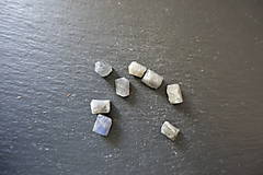 Minerály - Labradorit nph. 1 - 9844265_
