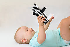Hračky - Montessori úchopový polštářek - chevron - 9846334_