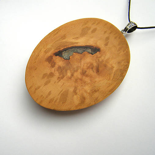 Náhrdelníky - Bukový kalus - 9844988_