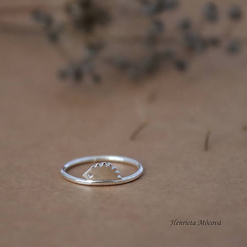  - minimalistický strieborný prsteň CUTE WILDNESS výpredaj len líščie uši skladom (JEžKO) - 9852943_