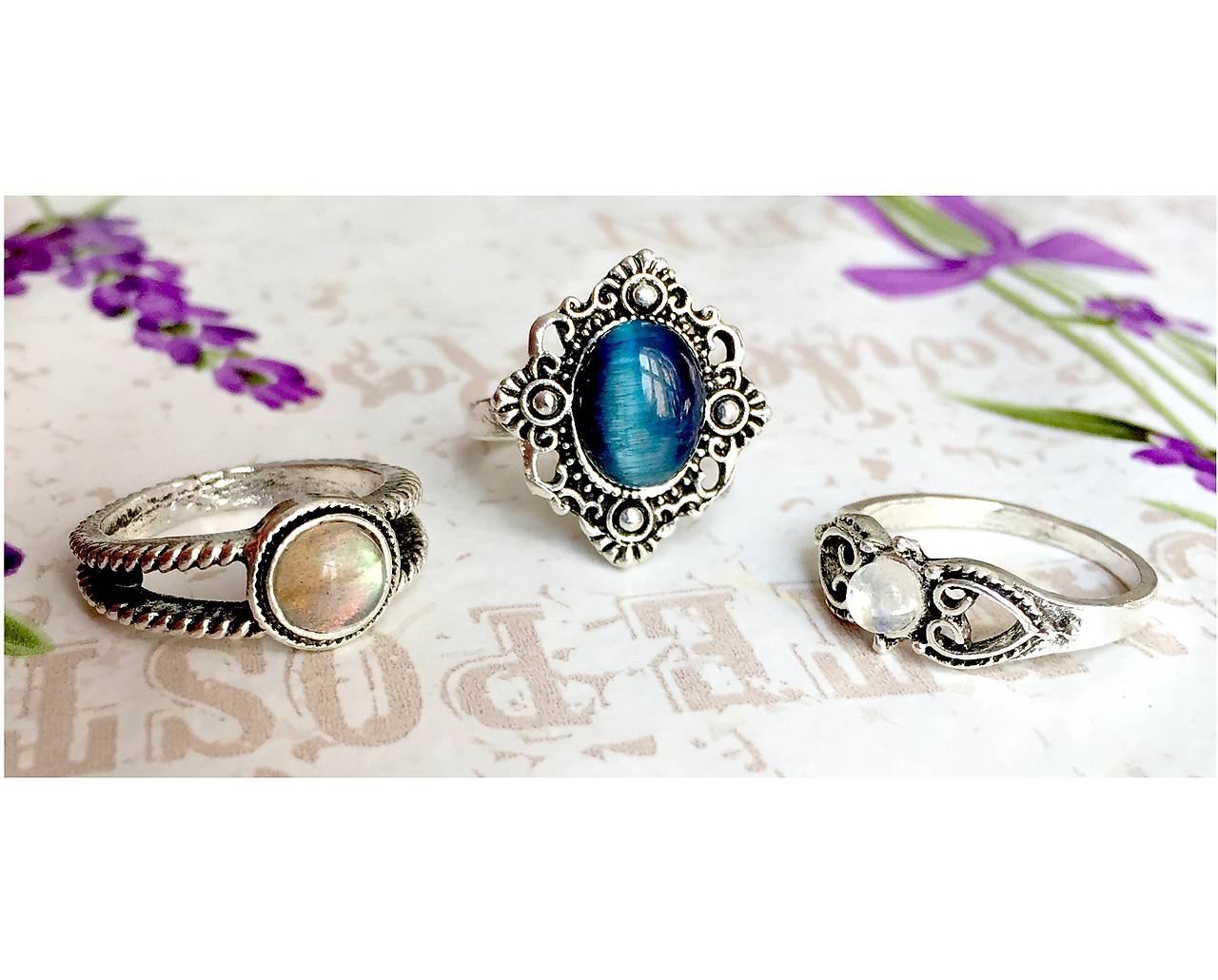 Delicate Moonstone Ring / Jemný vintage prsteň s mesačným kameňom /0062