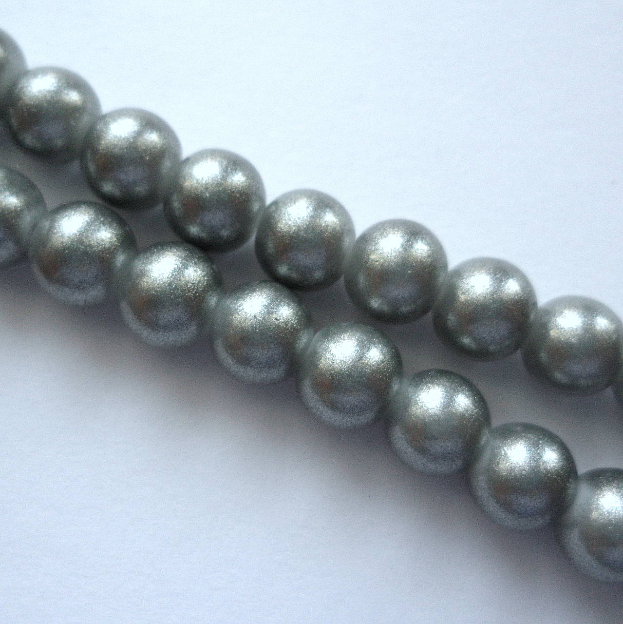 Gold Powder Metallic 4mm-30ks (strieborná tmavá)