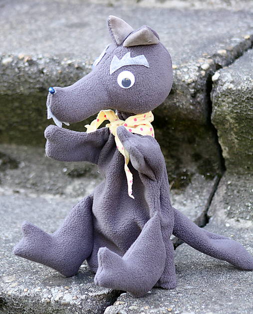 Hračky - Maňuška. Zvieratko Vlk od Červenej čiapočky. - 9886392_