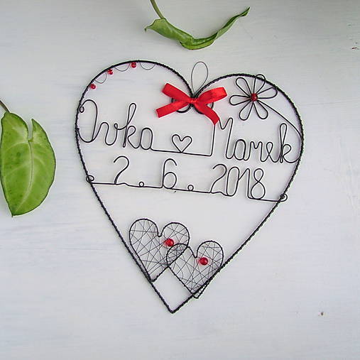 Dekorácie - srdiečko s menami a dátumom 20cm (Červená) - 9906543_