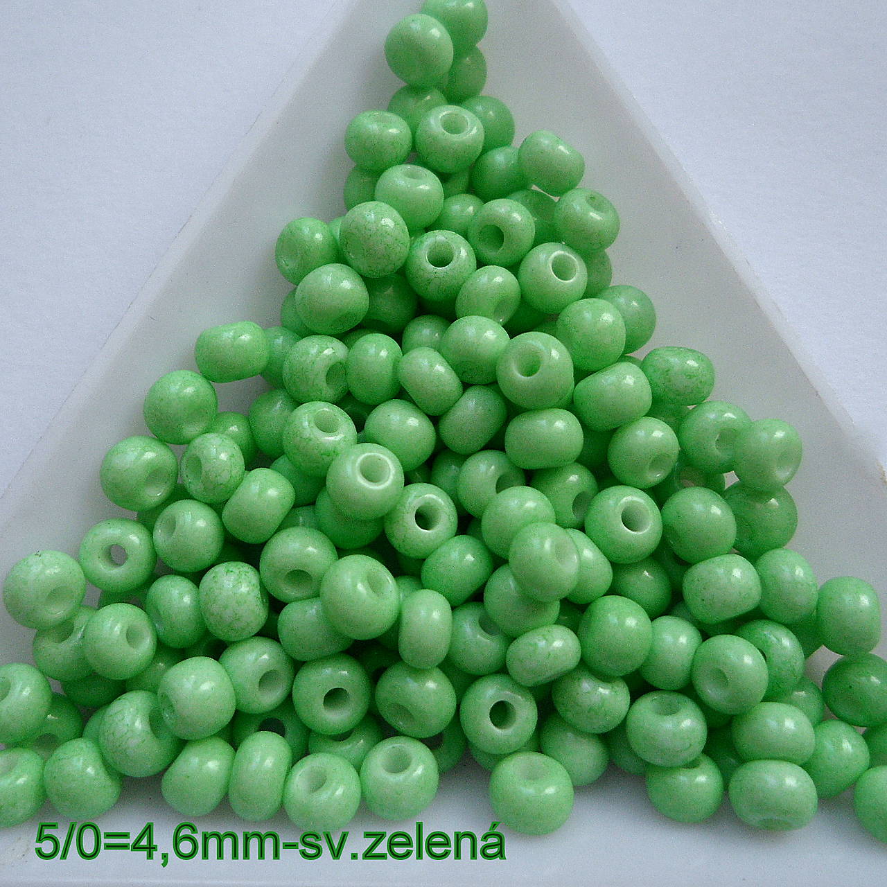 Rokajl 5/0 PRECIOSA 4,6mm-10g (sv.zelená)