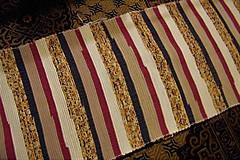 Úžitkový textil - Tkaný koberec maslovo-čierno-červeno-hnedý - 9929258_