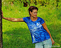 Topy, tričká, tielka - Dámske tričko batikované, maľované  MESAČNÝ SVIT - 9935450_