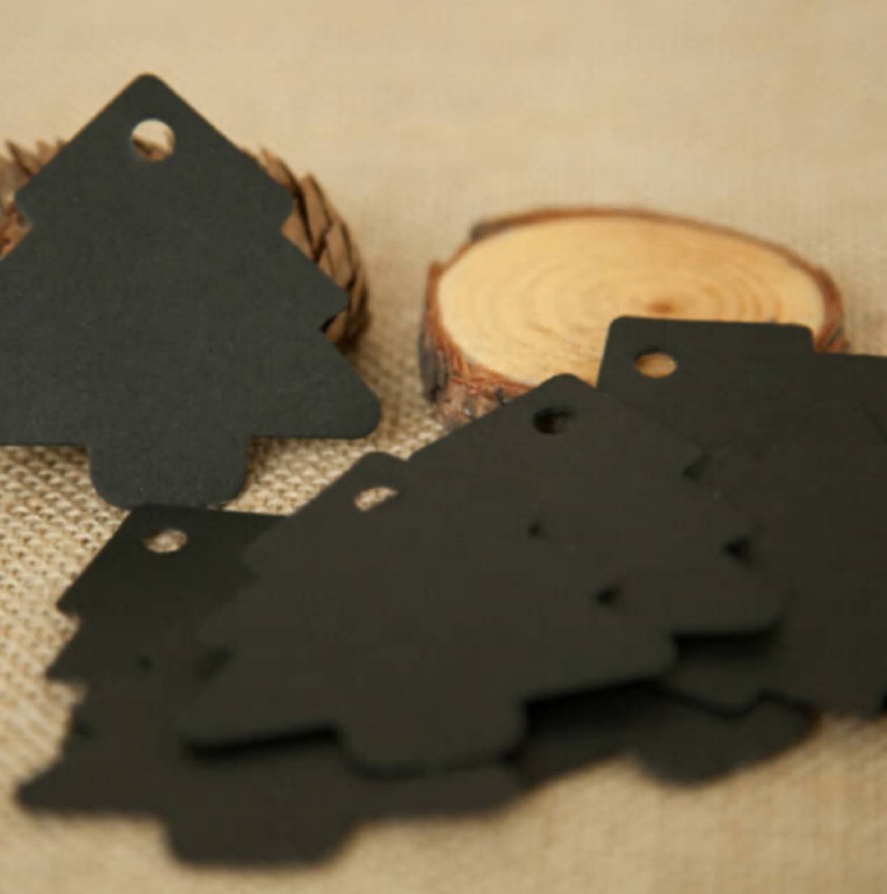 VI104 Visačka stromček 5,4 x 5,5 cm (Čierna)