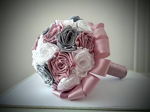 Kytice pre nevestu - svadobná alebo gratulačná kytica - 9937482_