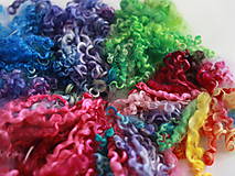 Textil - SOO CURLY VLNA COLLECTION - ručne farbená kučeravá vlna (Pestrofarebná) - 9938854_