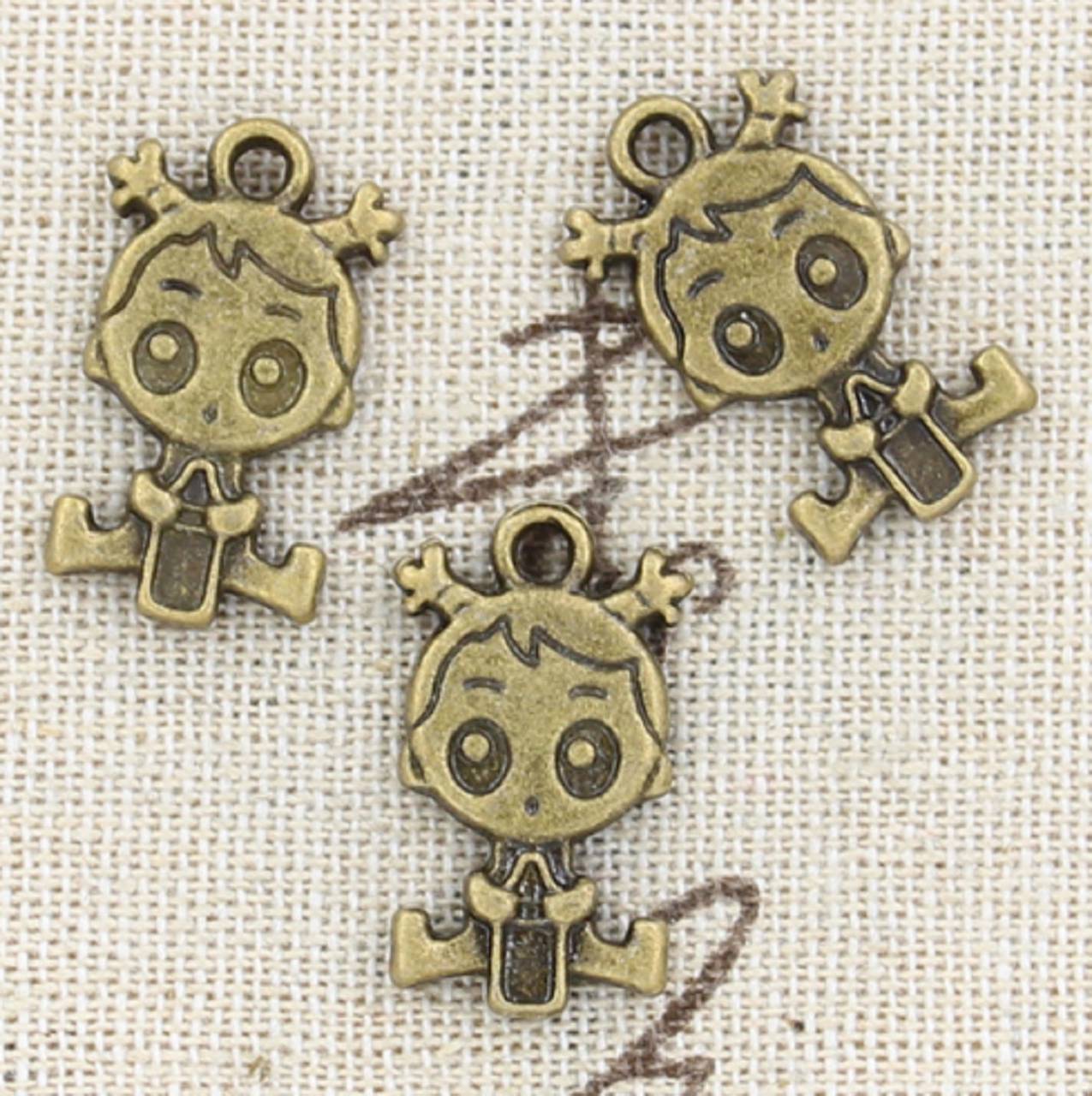 PR102 Prívesok dievčatko/chlapček s fľaškou 2,4 x 2,3 cm (Dievčatko bronzové)