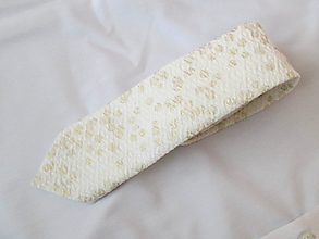 Pánske doplnky - luxusná kravata smotanová so zlatistým vzorom - 9947880_
