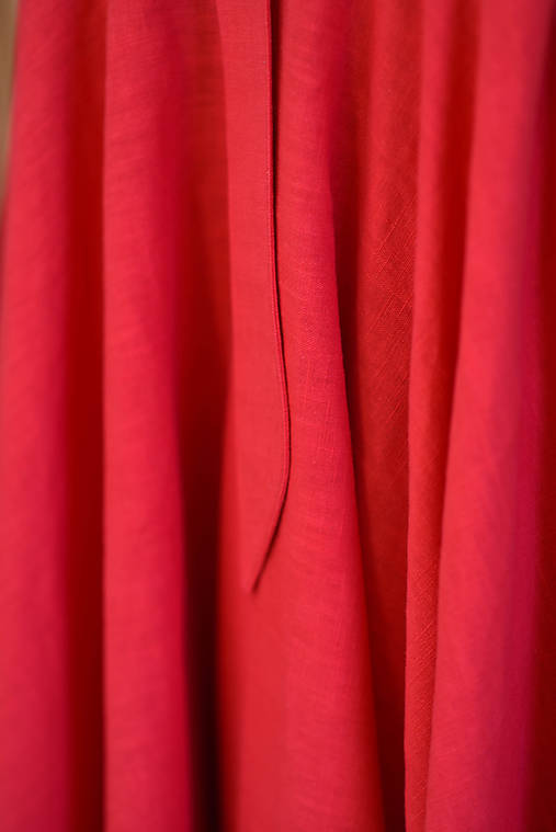Dlhé červené ľanové šaty
