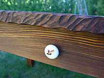 Nábytok - Drevený rustikálny stôl, kartáčovaný, s rezbou - 9950318_